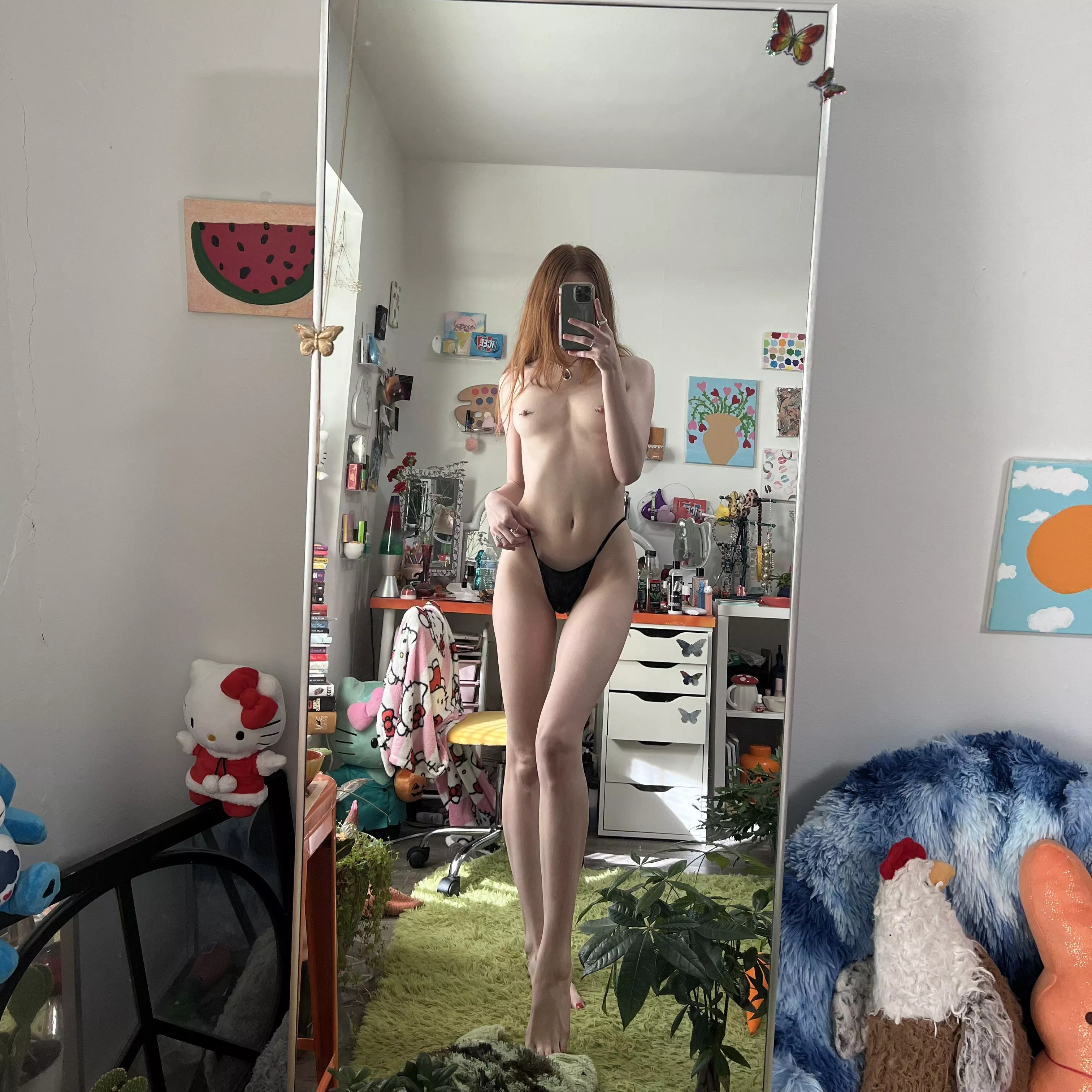 Did someone order a 5”10 redhead