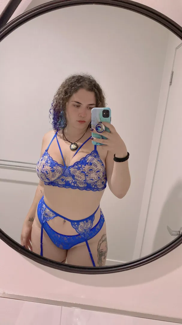 Didn't buy your present, so I'm giving you myself to enjoy baby