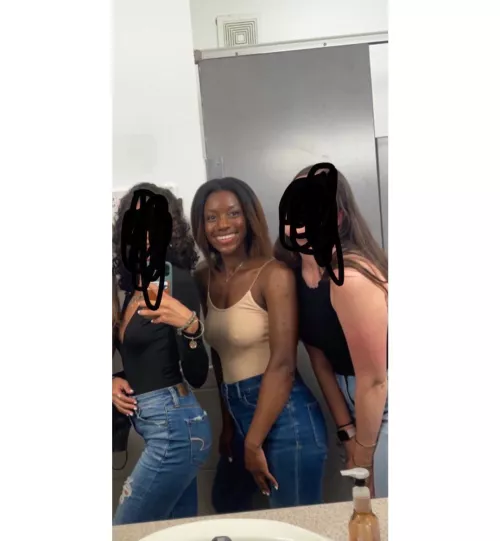 Didn’t realize the pokies after my besties took this pic lol