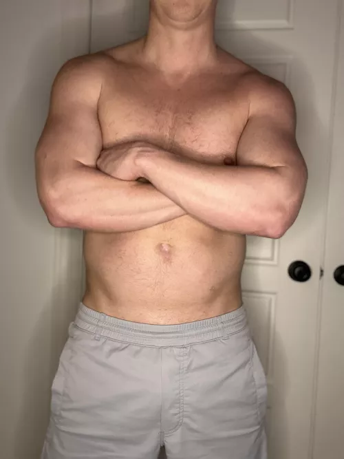 Dilf getting back into shape [m]