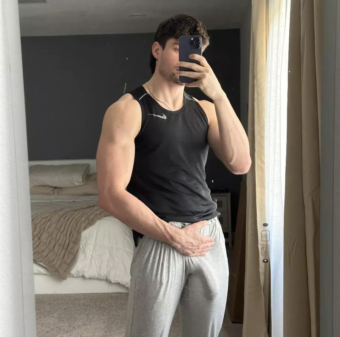 Dm for a pic and you can see it all 😈