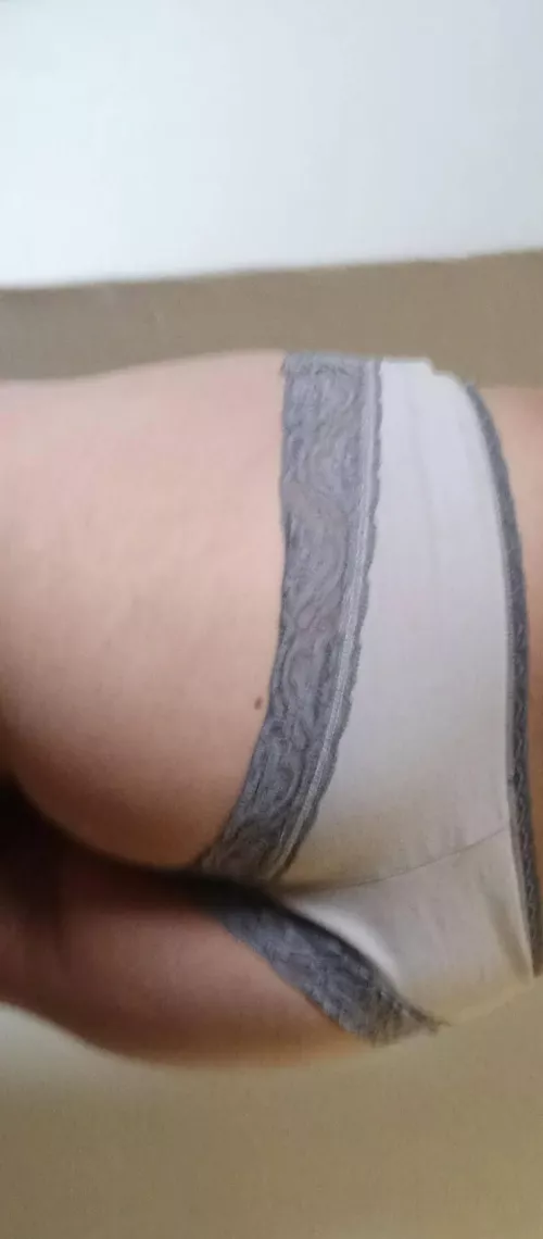 DM me for a dick rating