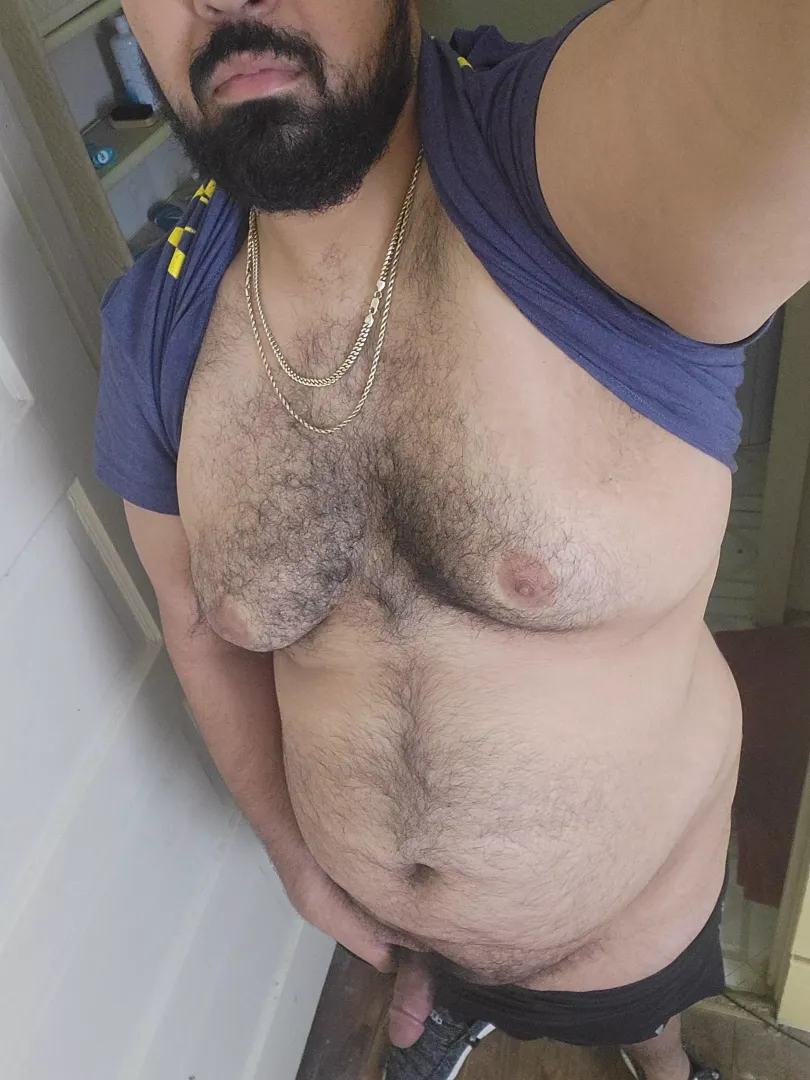 dm me I'm bored on my vacation back home
