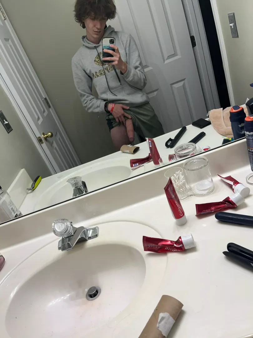 Dm me to see it hard ;) (19)