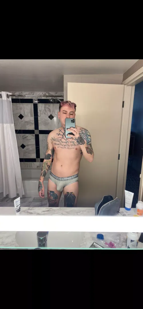 Dm me