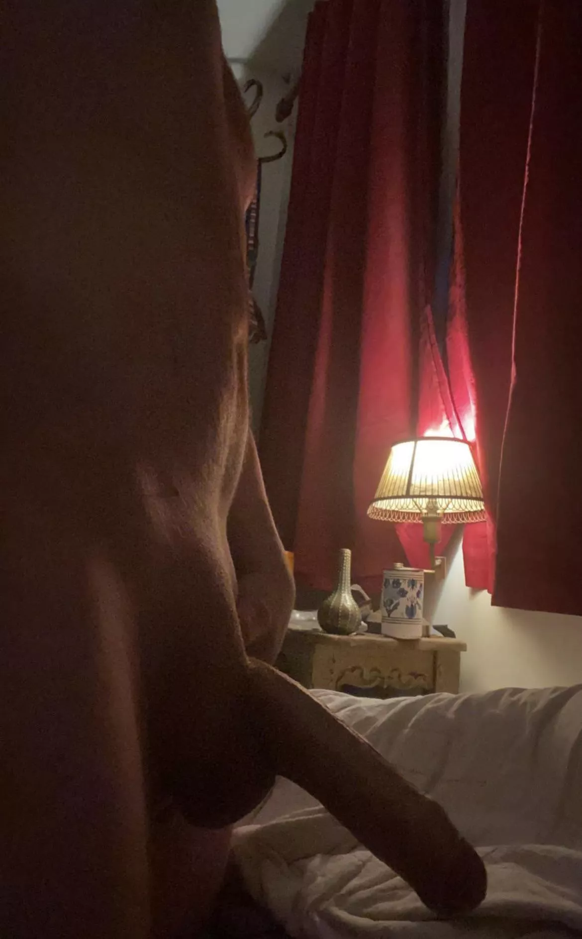 DMs open 19 yo