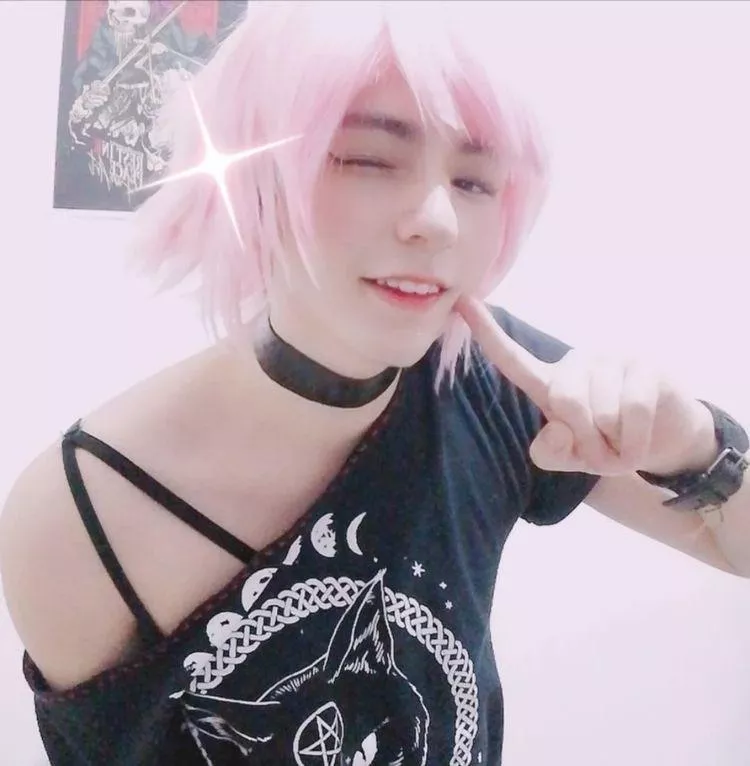 Do I look good in pink?~💕💕