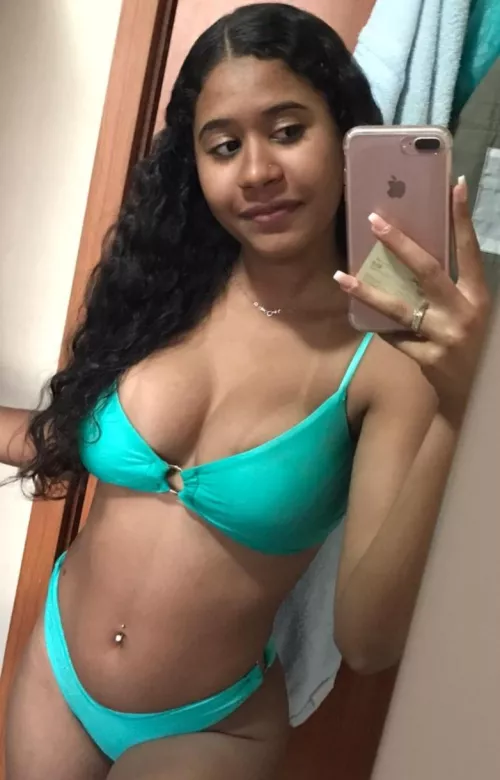 Do i look good on this? 🤭🥵