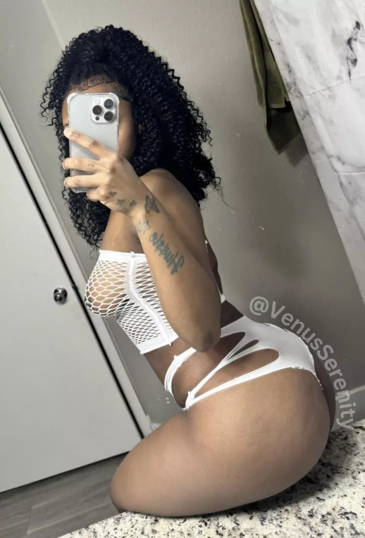 Do I look hot in white? 