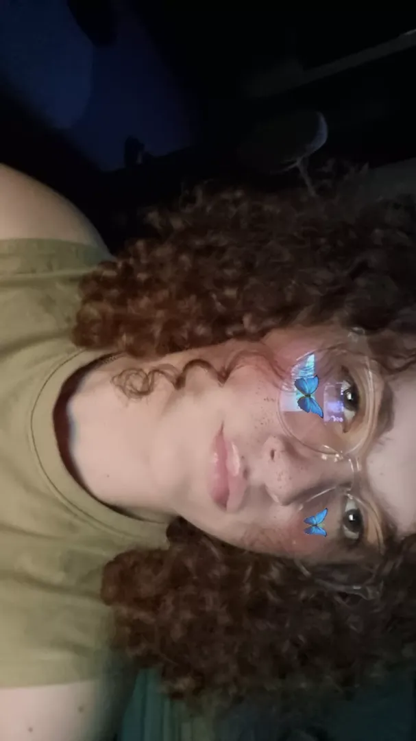 Do I look like I'm a good gamer or nah 😊