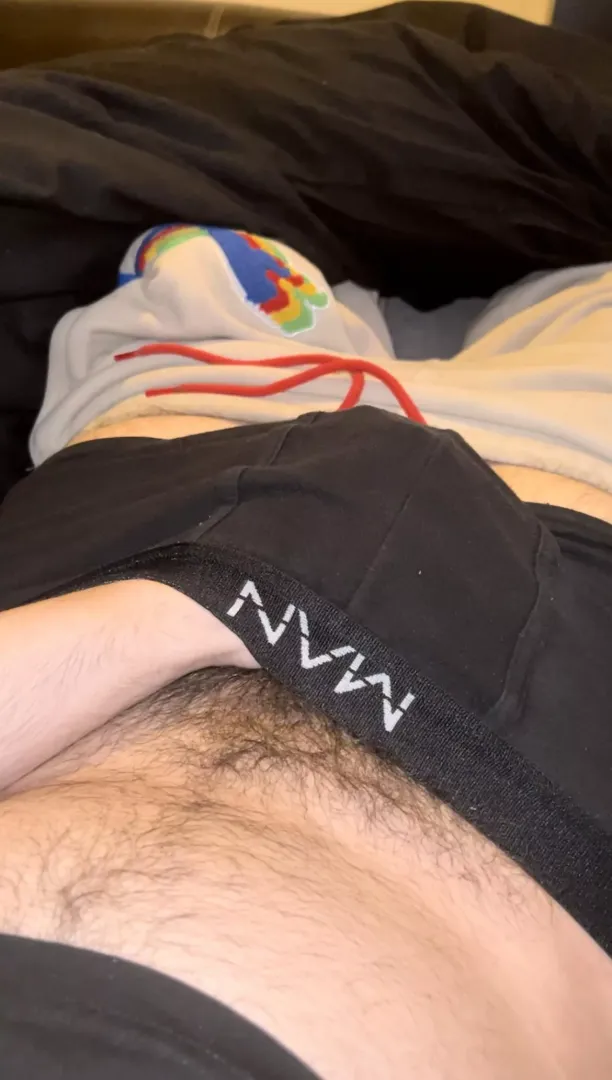 Do I turn you on??😏 Dms open💦😈