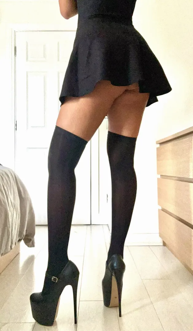 Do these heels go with this outfit or are they too high? (F)