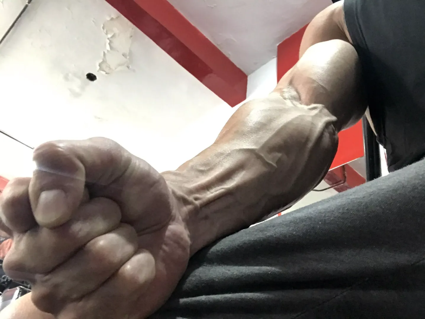 Do u like my forearm?