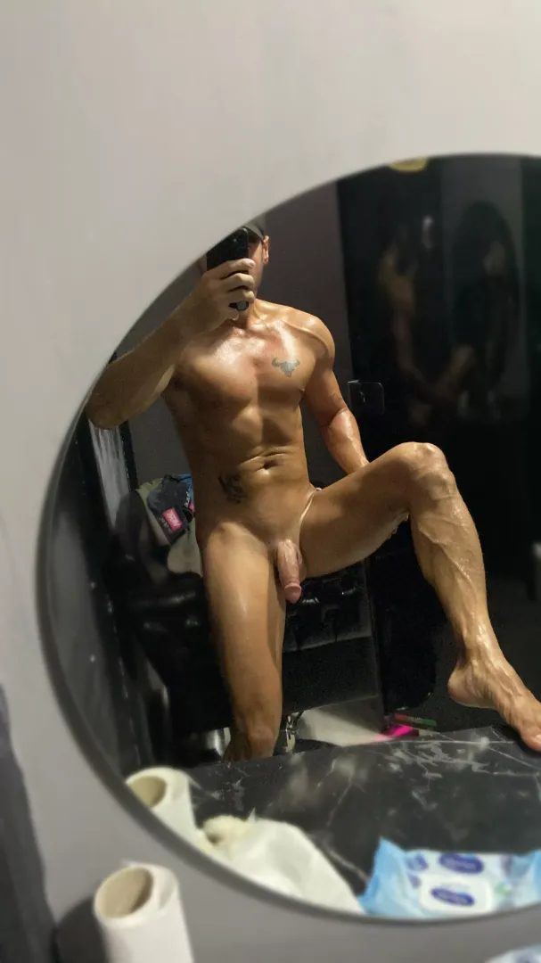 Do u like veiny man😈