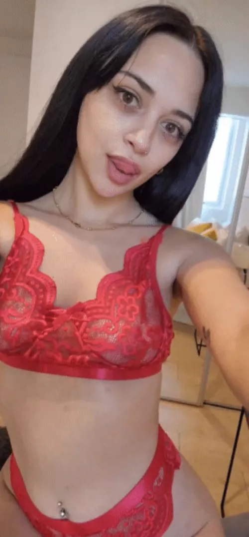 Do we like pierced belly buttons?