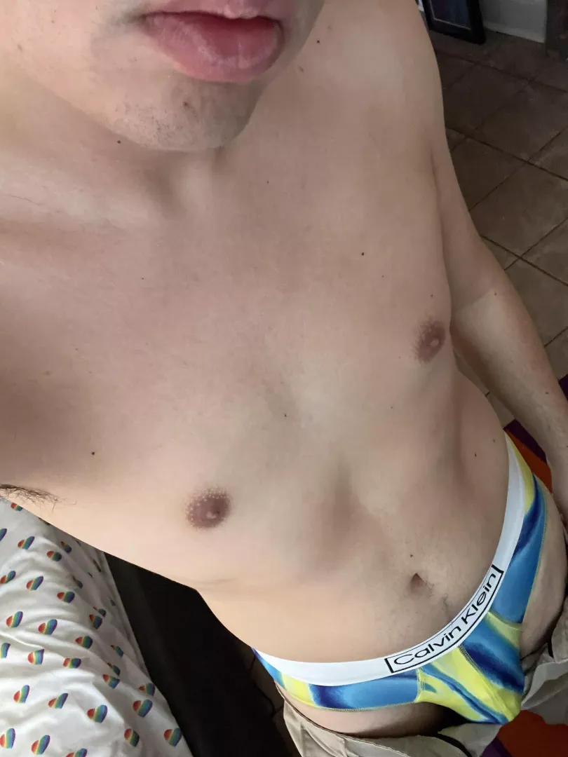 Do y’all like me in these briefs? 😘