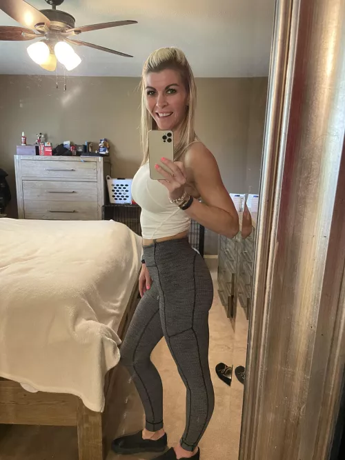 Do you even need to ask if they are Lulu? Only the best for this almost 40 MILF!