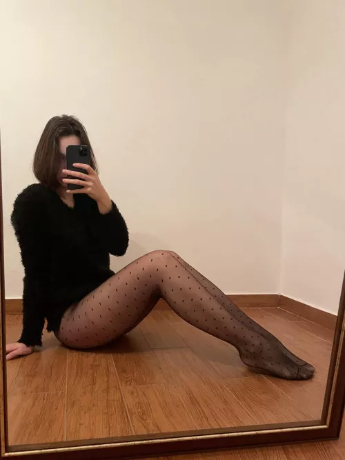 Do you feel like kissing every dot?