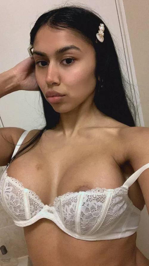 Do you find girls like me aesthetic or unappealing?