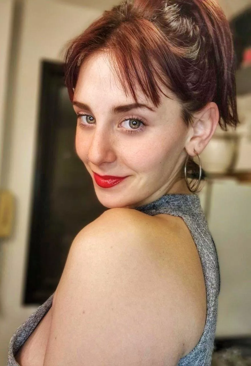 Do you find my eyes pretty?