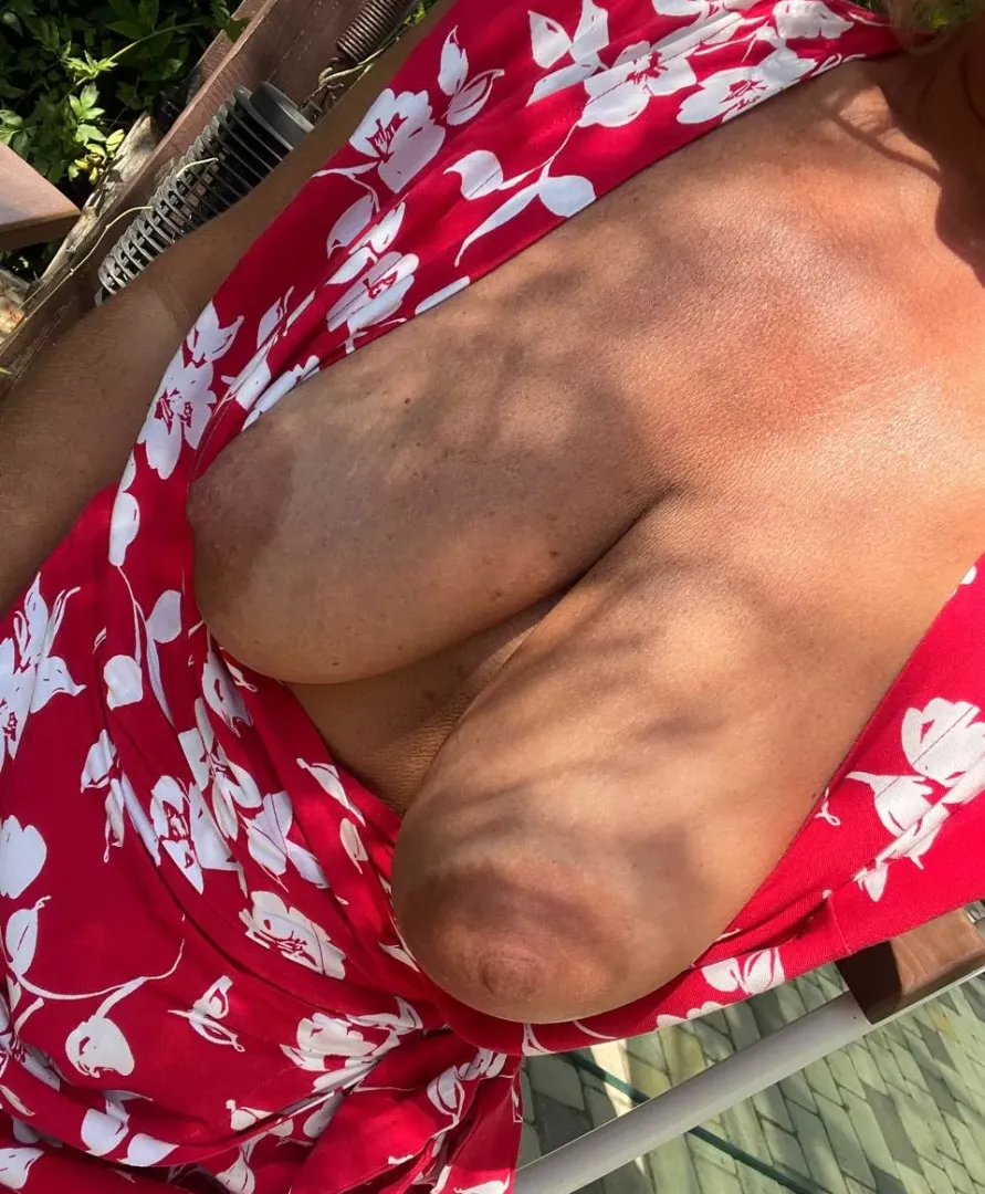 Do you like my 53yo weirdos?