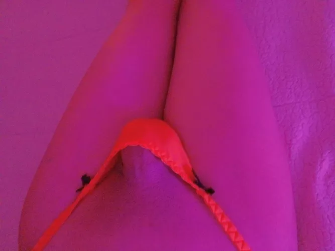 do you like my bulge?🧡😋