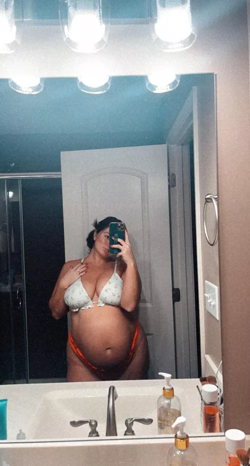 do you like my bump in a bikini 😇🥺