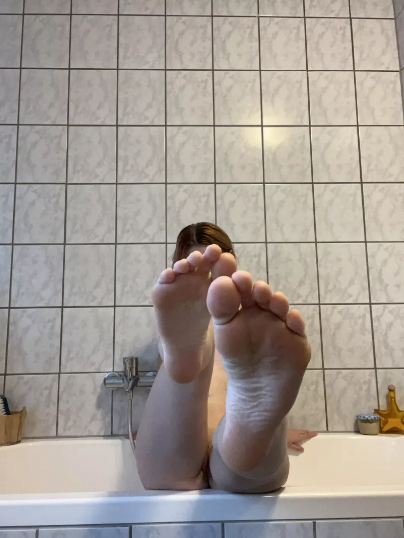 Do you like my feet?