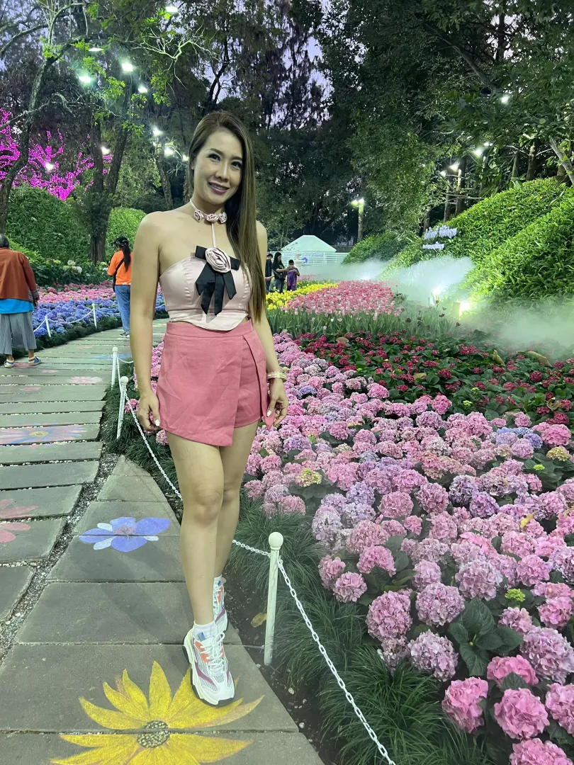 Do you like my outfit?