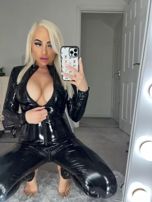 Do you like my outfit ?