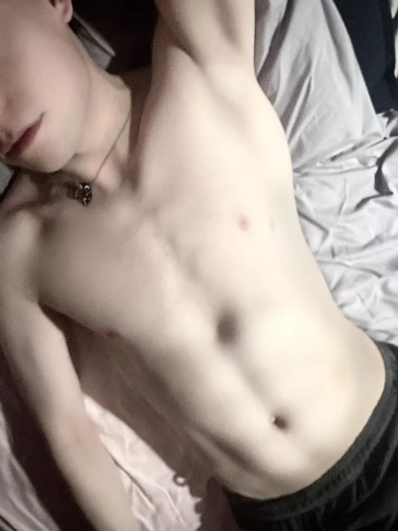 do you like my twink tummy?
