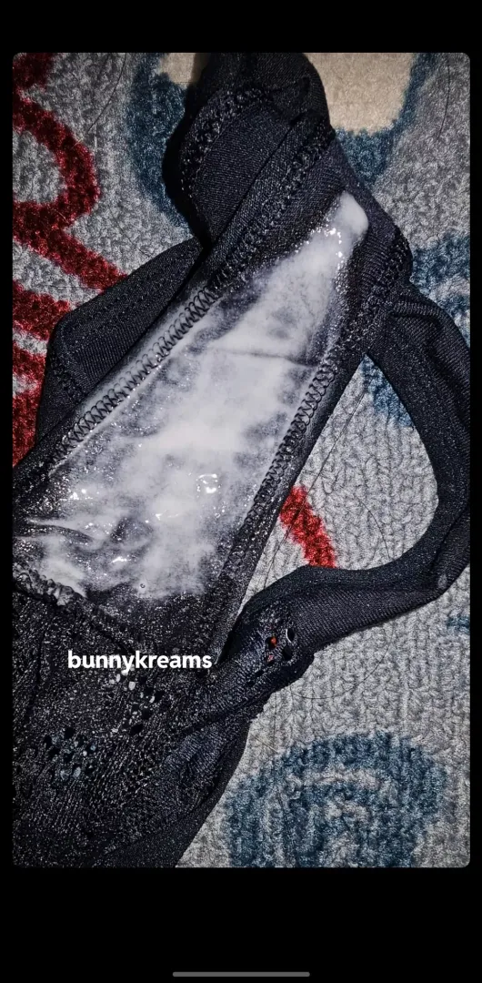 Do you like pussy this wet?