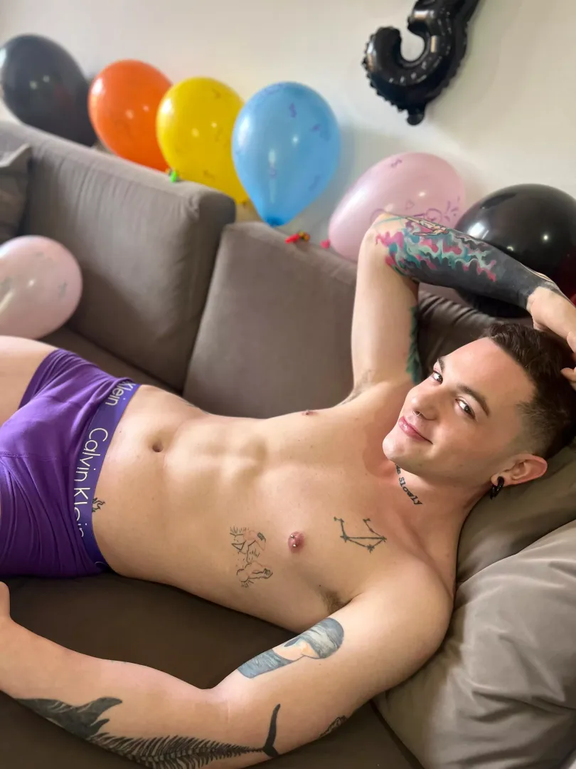 Do you like the way this boxer makes me stand out?