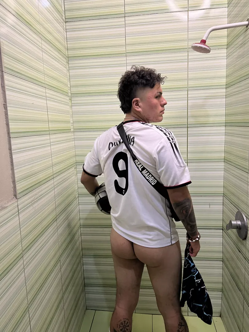 Do you like this soccer player's ass? Haha it's well shaped 