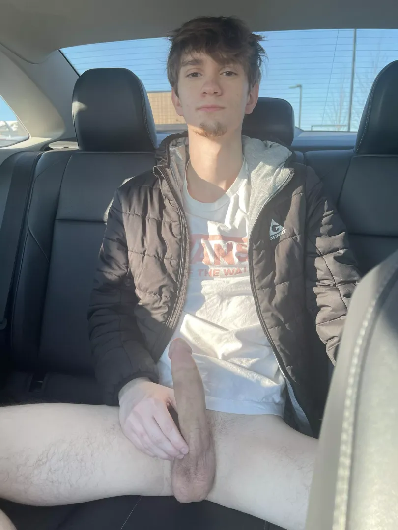 Do you like twinks with a big dick