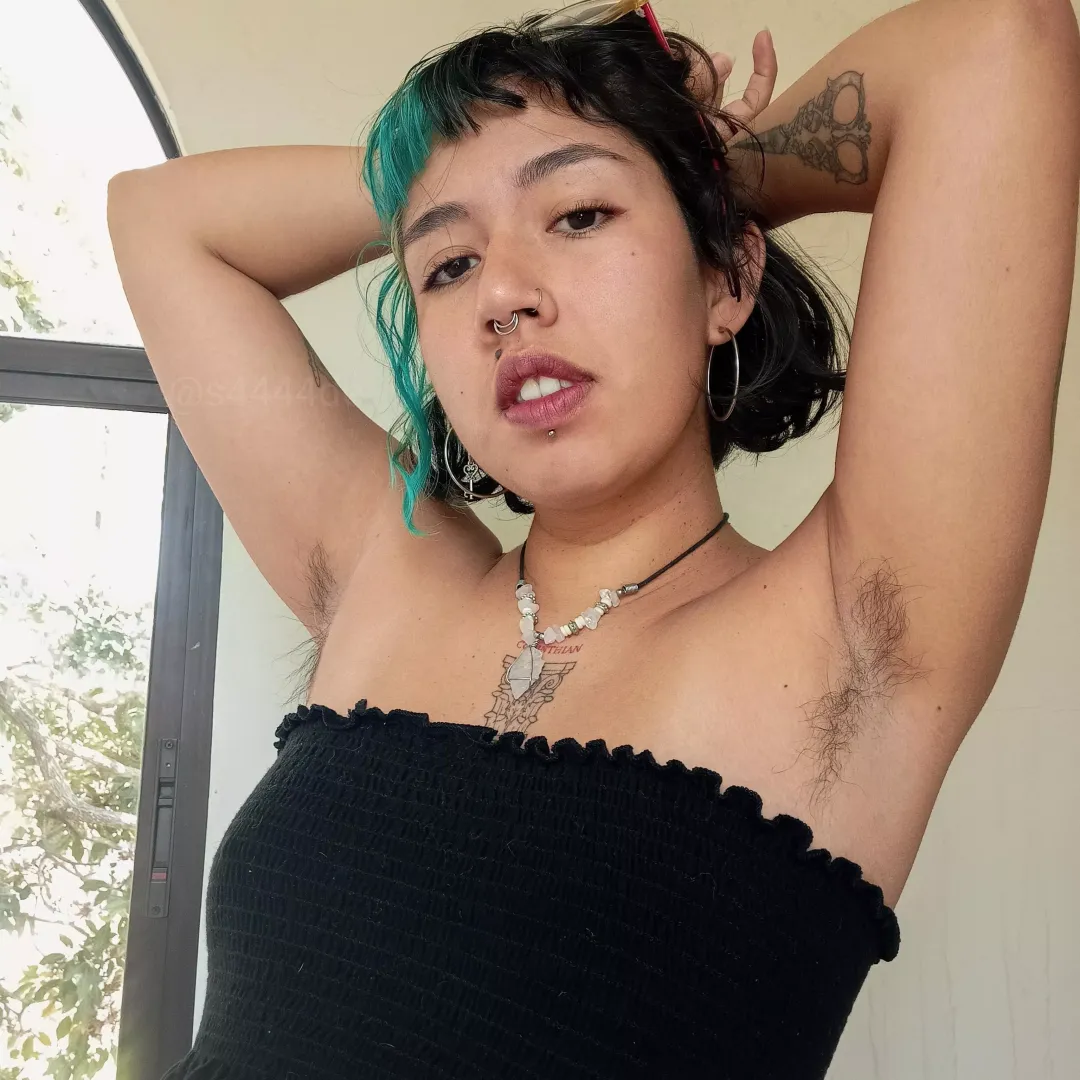 do you like when girls don't wear deodorant?
