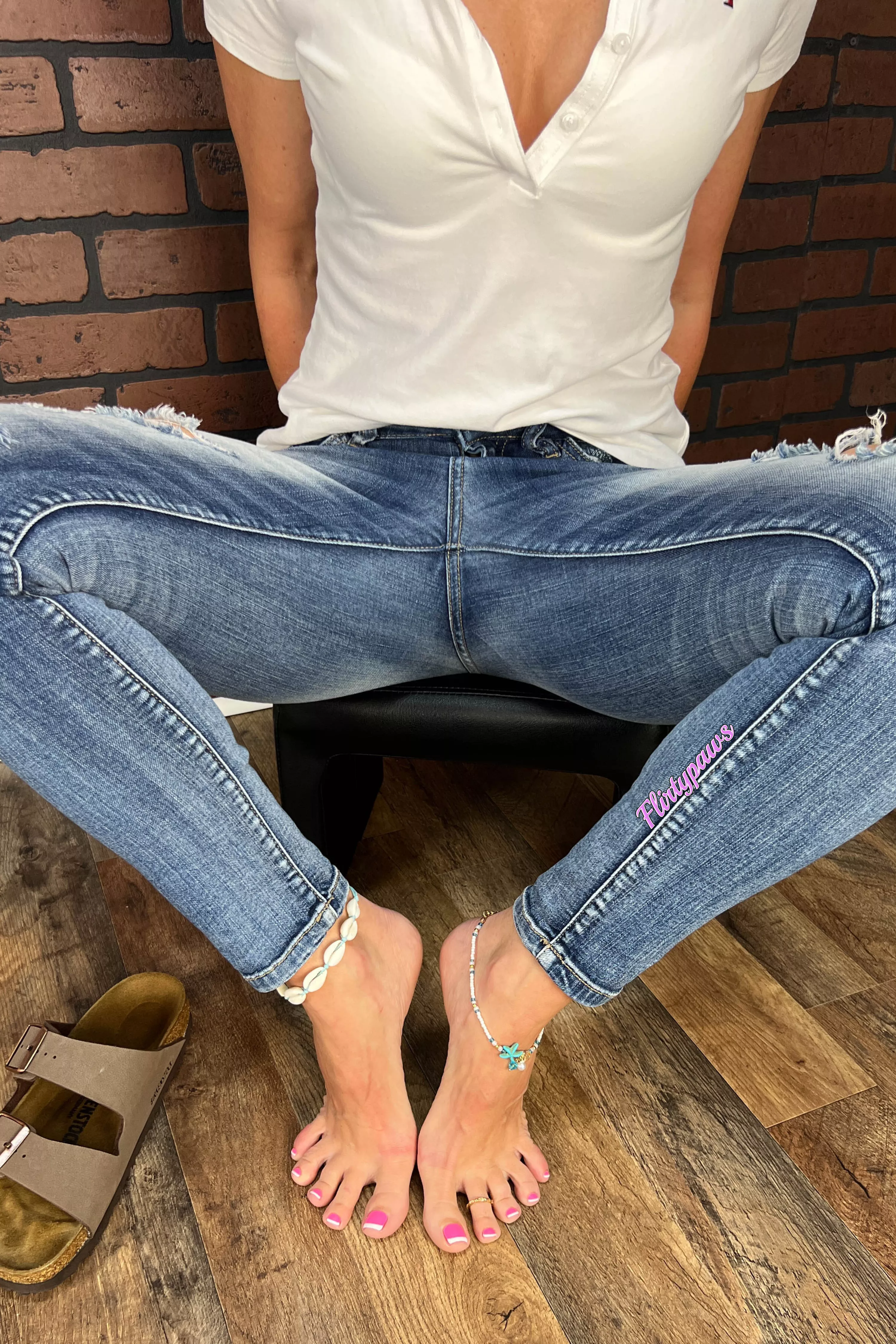 Do you like when I spread my toes like this?