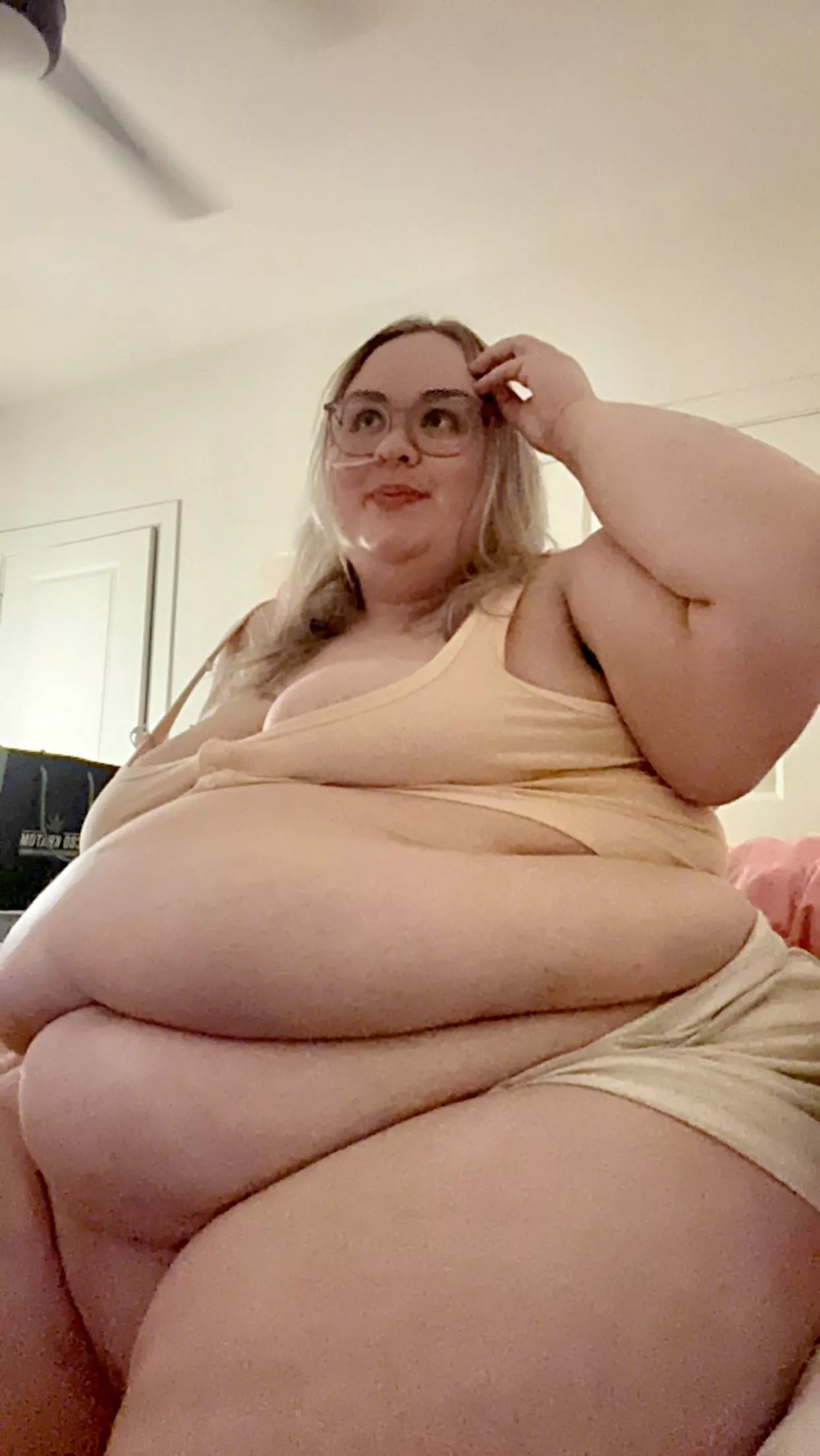 Do you like your women over 400lbs? 😋💗