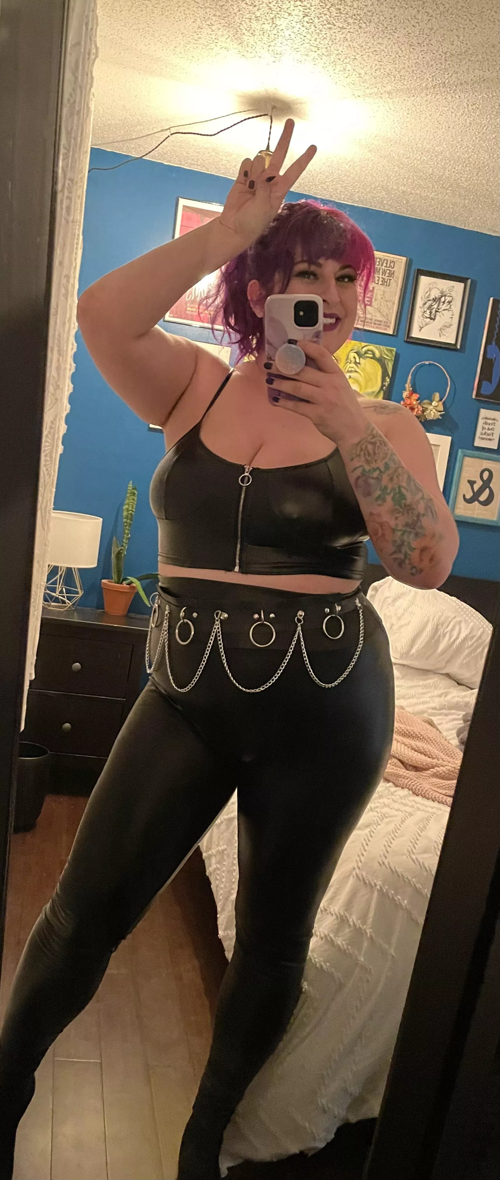 Do you love curves in leather?
