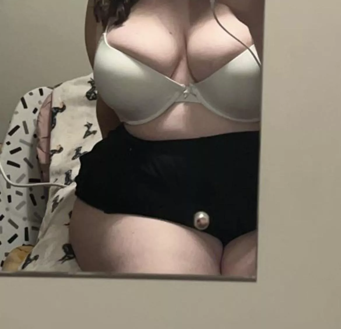 do you think i’ll have bra lines🤷🏻‍♀️