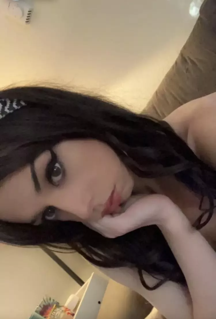 do you think that I’m pretty? ☺️🦋