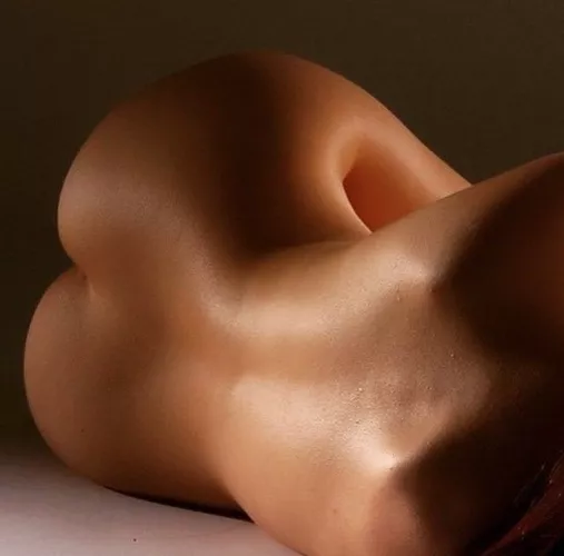 Do you think women's ass or tits are more important? 💞🦋