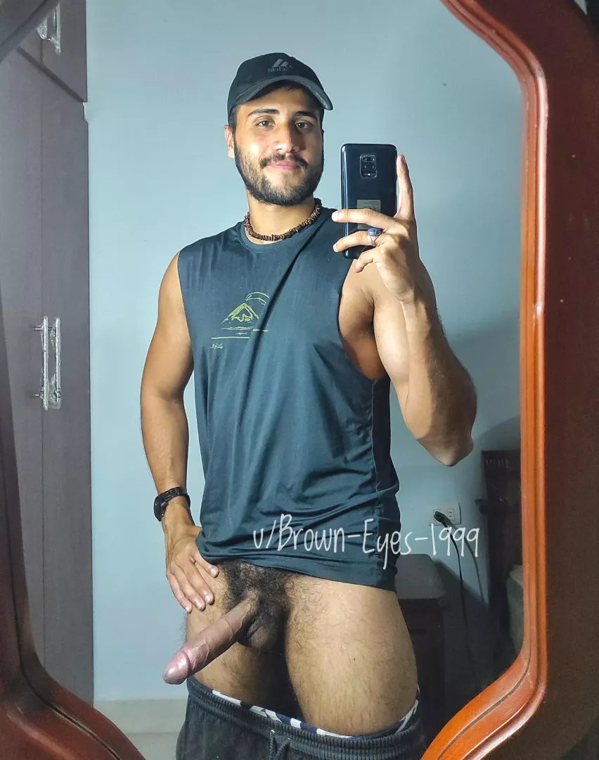 Do you think you would enjoy sucking my cock more or putting it deep in your ass? 🔥🥵.