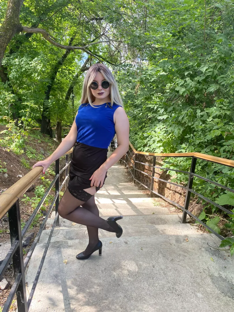Do you want to accompany me into the world of sex and pleasure?