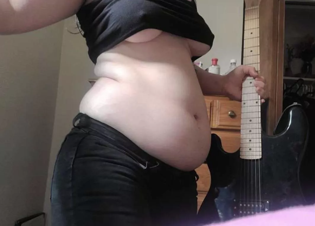 Do you want to help make my clothes even tighter?