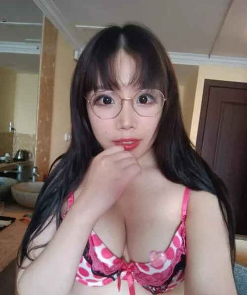 Do you want to 💦💦💦 on my glasses