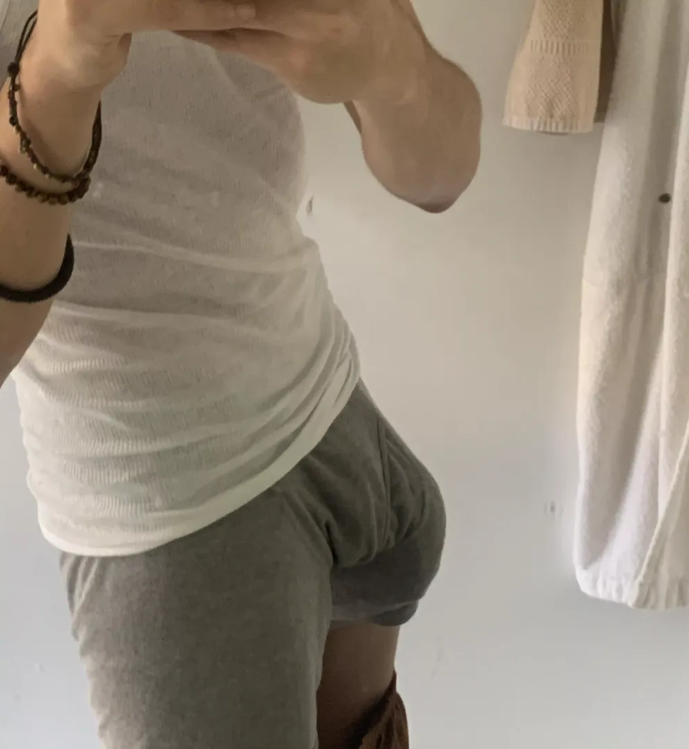 Do you want to see what’s under? (25)