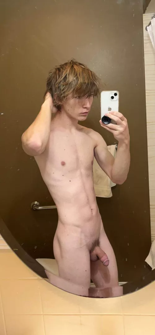 Does anyone need a personal twink;)