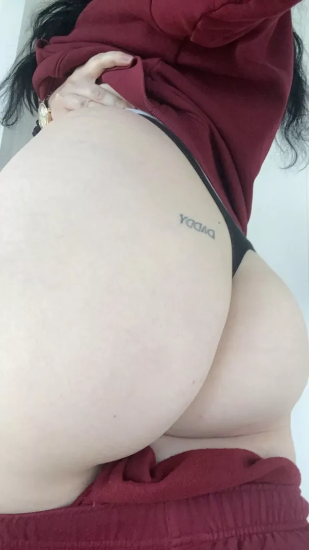 Does black look good on me ? 