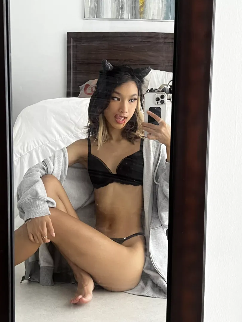 does this image spell playful to u? 😈